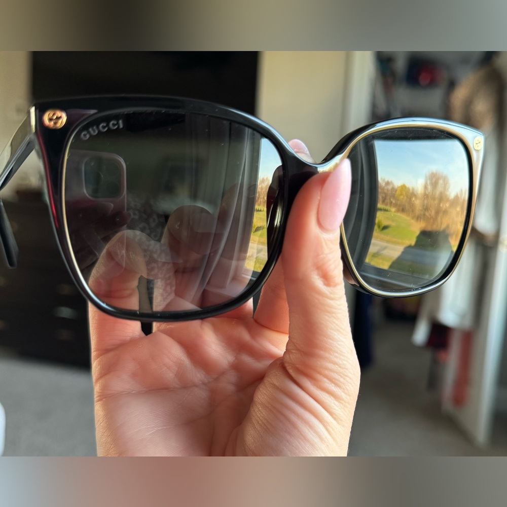 Gucci Black Gradient Oversized Square Sunglasses … - image 4